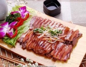 带皮狗肉