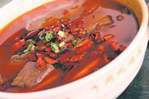 酸辣鸡血