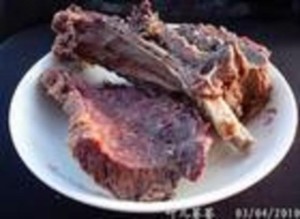 新疆哈萨克美食熏马肉