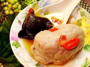 砂锅羊脑