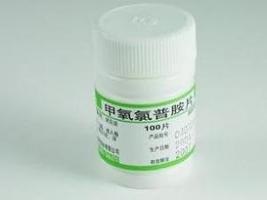 胃复安