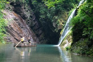 金丝大峡谷